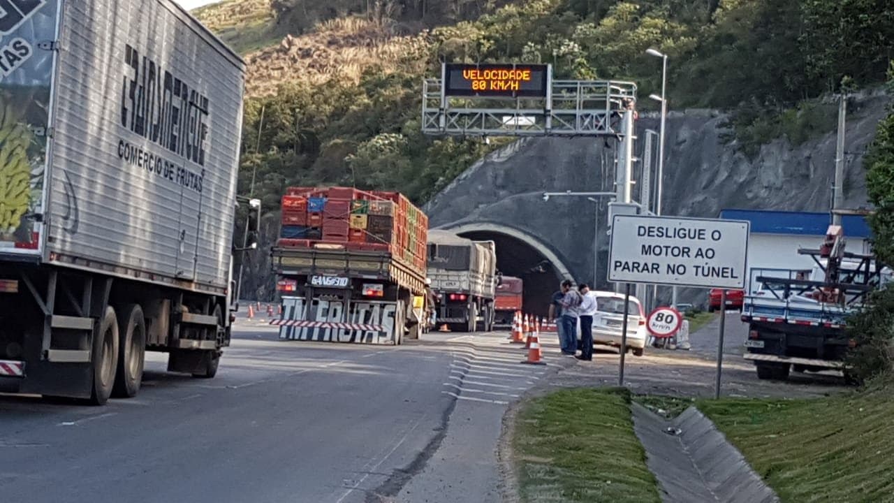 Túnel do Morro do Formigão está fechado
