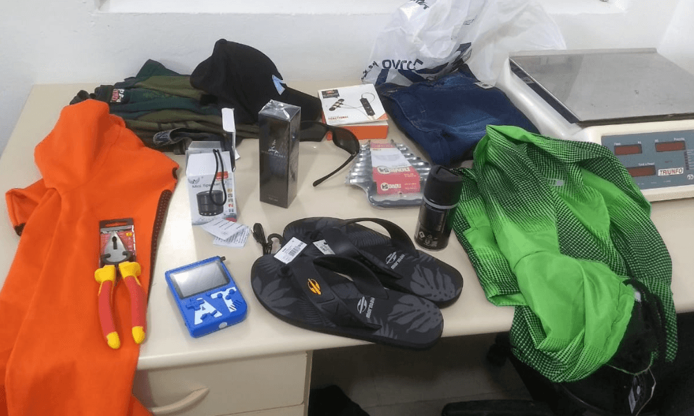 Comerciante detém ladrão que furtou em sua loja