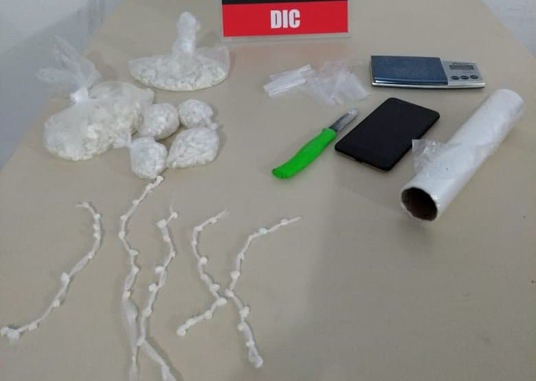 Grande quantidade de crack é apreendida em apartamento