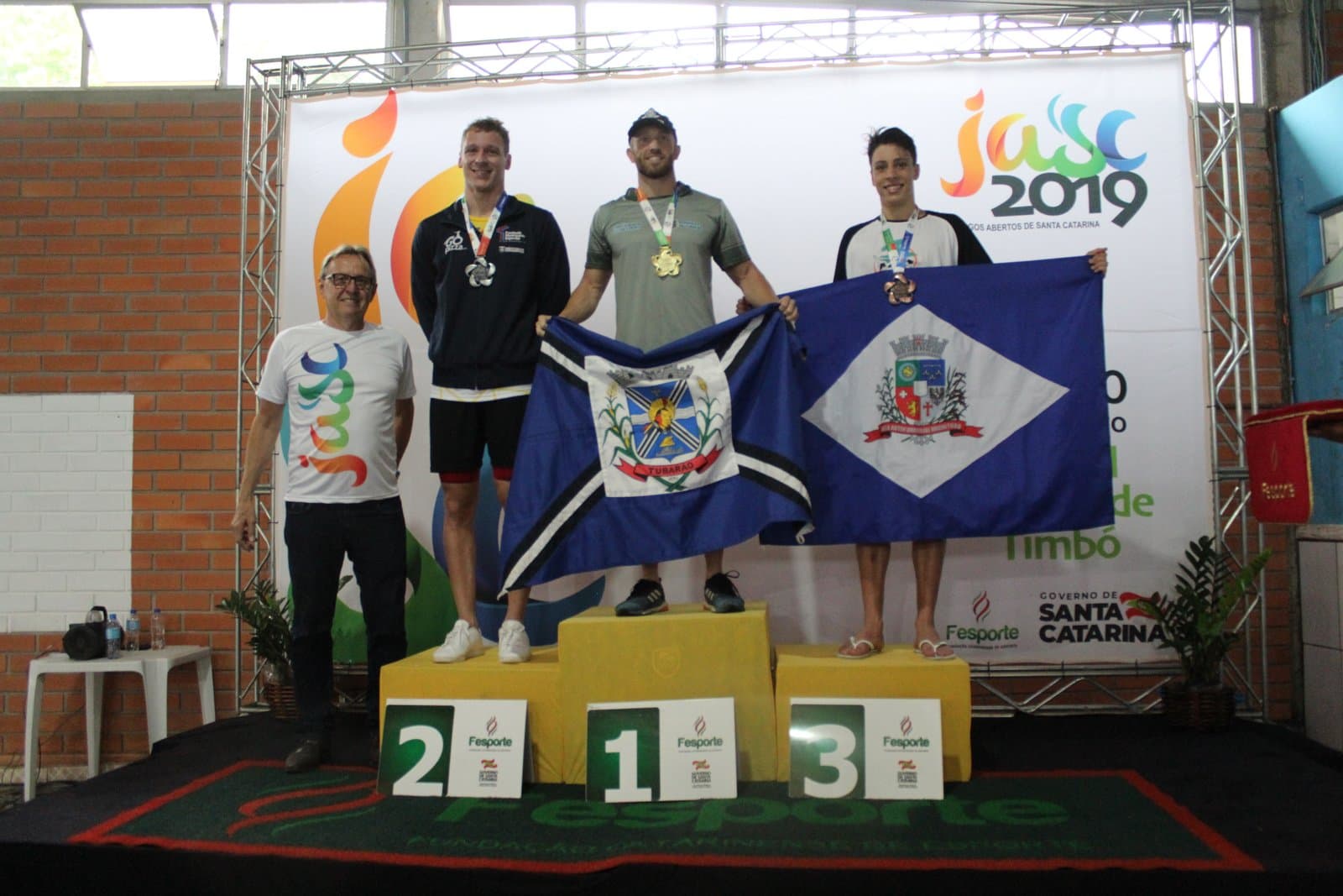 Natação conquista nove medalhas nos Jasc