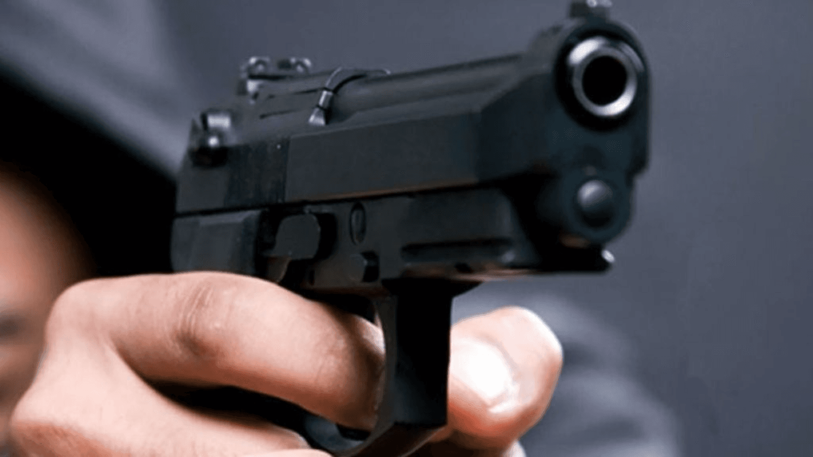 Dono de bar é assaltado por bandidos armados