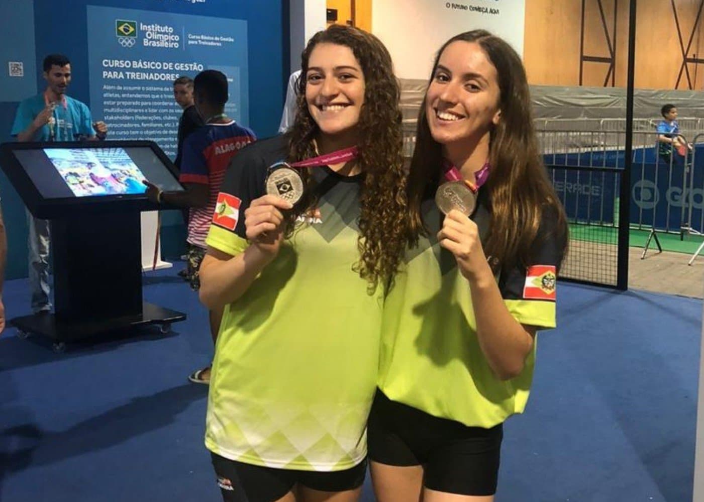 Natação conquista cinco medalhas nos Jogos Escolares da Juventude