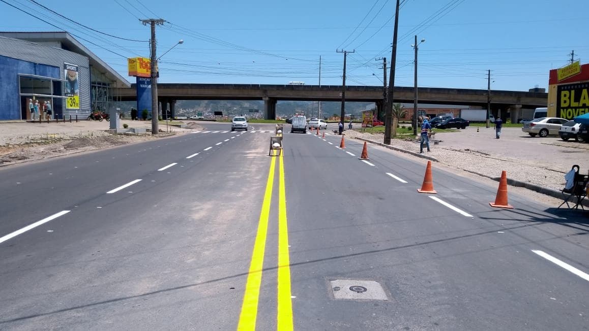 Acesso Norte ganha sinalização horizontal