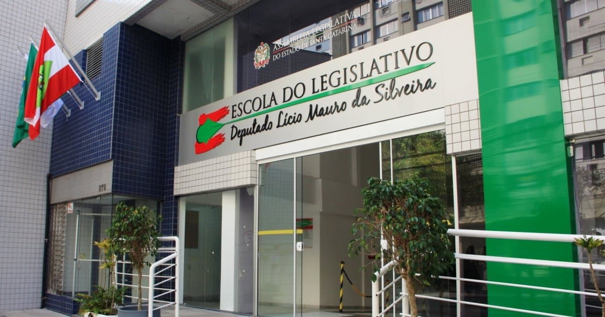 Debate sobre a participação da mulher na política acontece nesta segunda-feira (25)