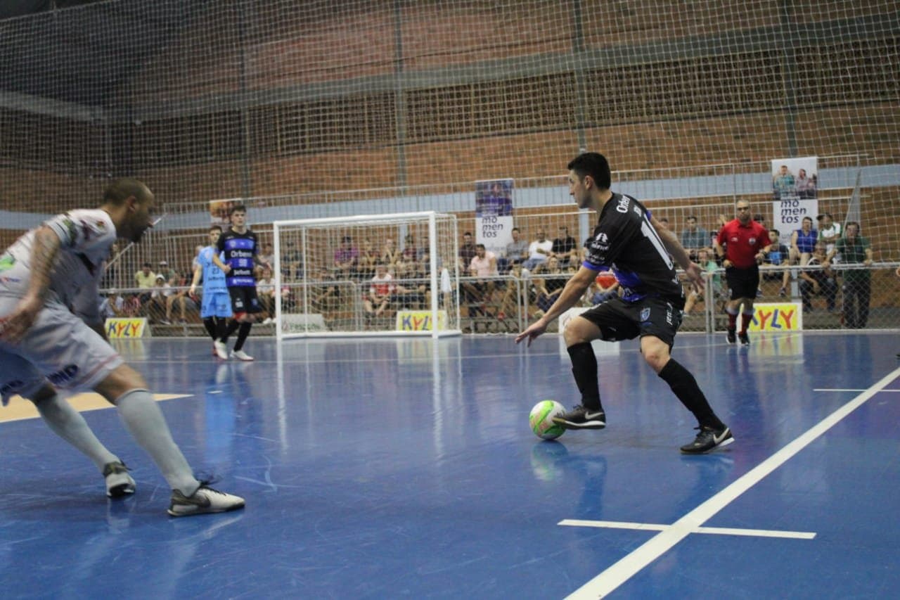 JASC: Tubarão Futsal vence Curitibanos e chega à terceira final consecutiva