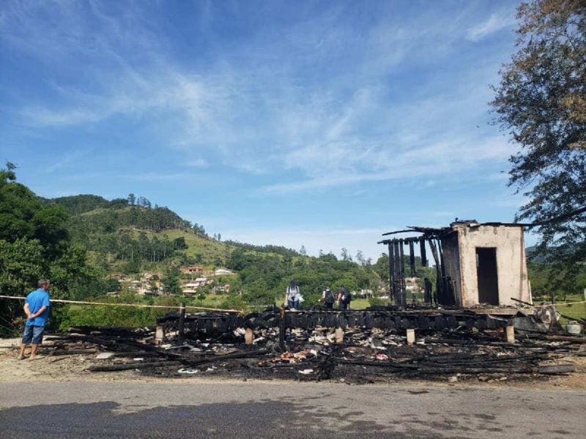 Suspeito de provocar incêndio que matou duas pessoas é preso