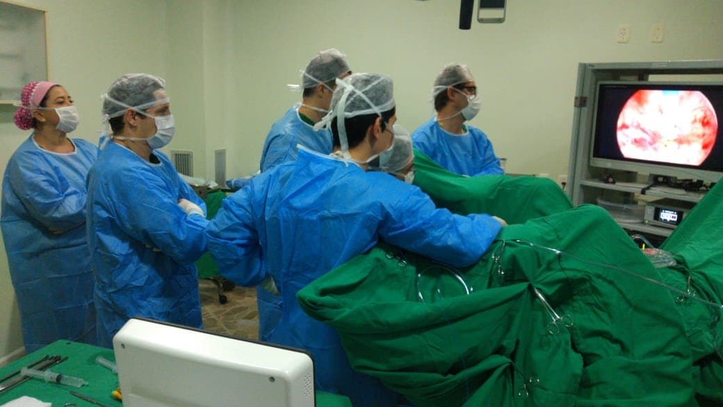 Hospital tubaronense é o primeiro no estado a usar laser importado para tratamento da próstata