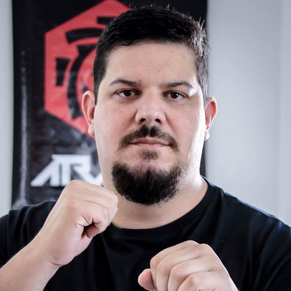 Morre o jornalista, fotógrafo e professor de artes marciais Thiago Antunes
