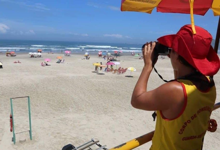 Praia do Mar Grosso pode ter guarda-vidas o ano todo