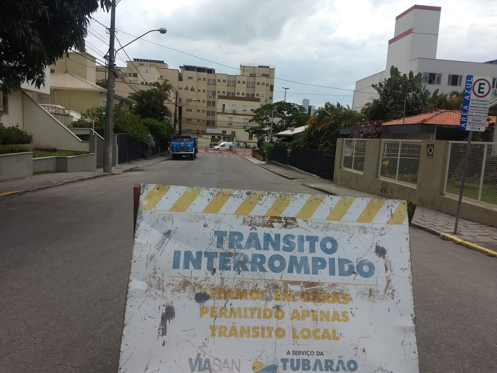 Dez ruas estarão em obras nesta sexta-feira (14)