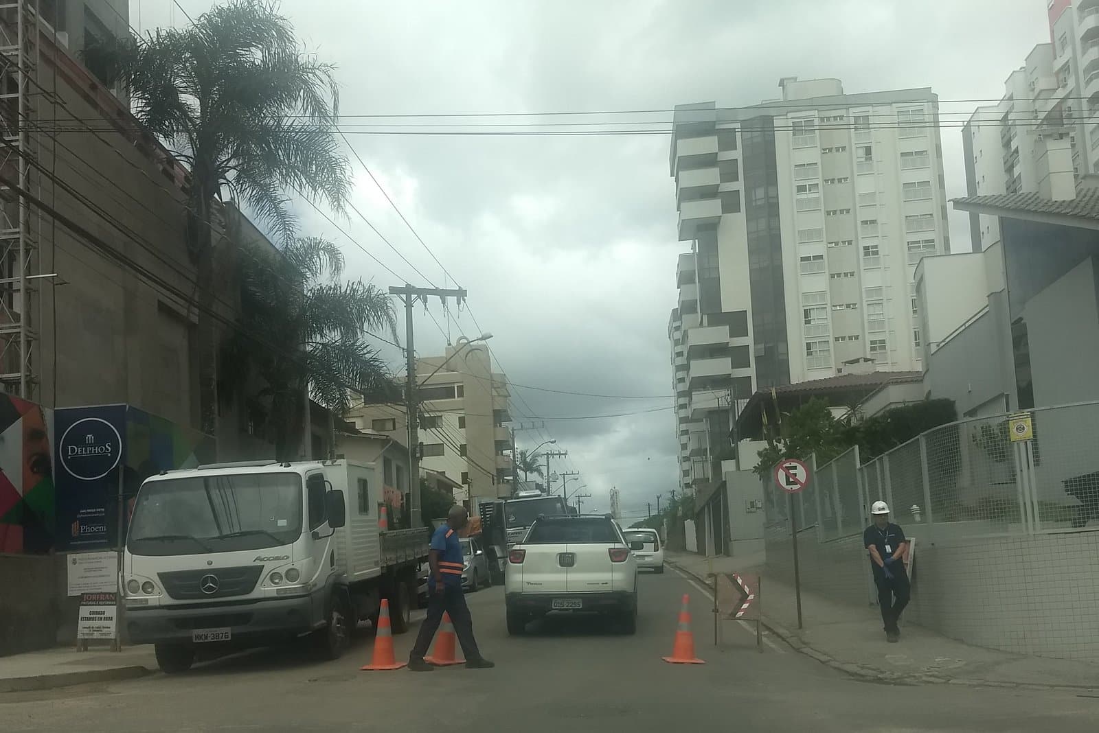 Dez ruas estarão em obras nesta terça-feira (11)