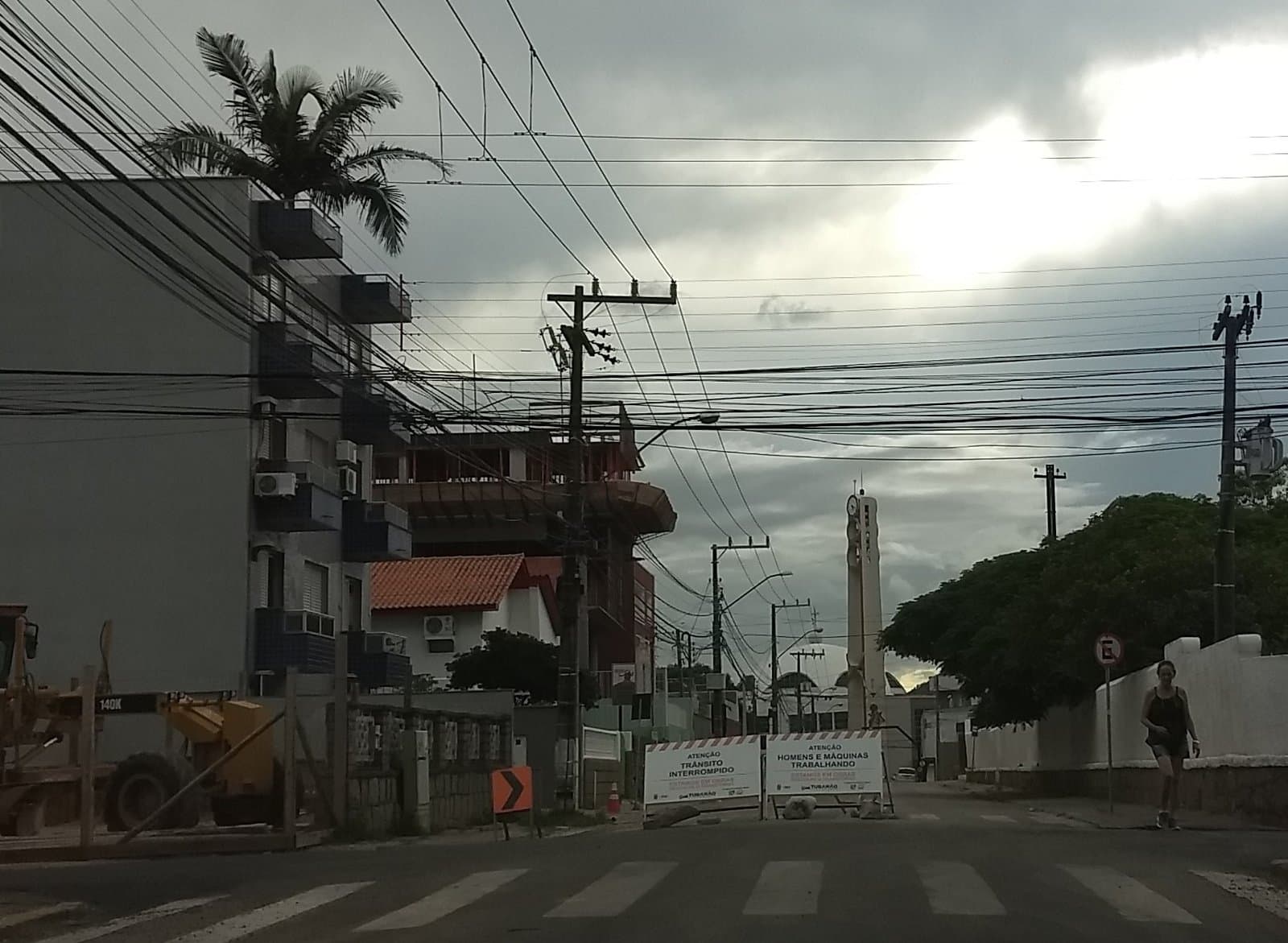 Dez ruas estarão em obras nesta quinta-feira (13)