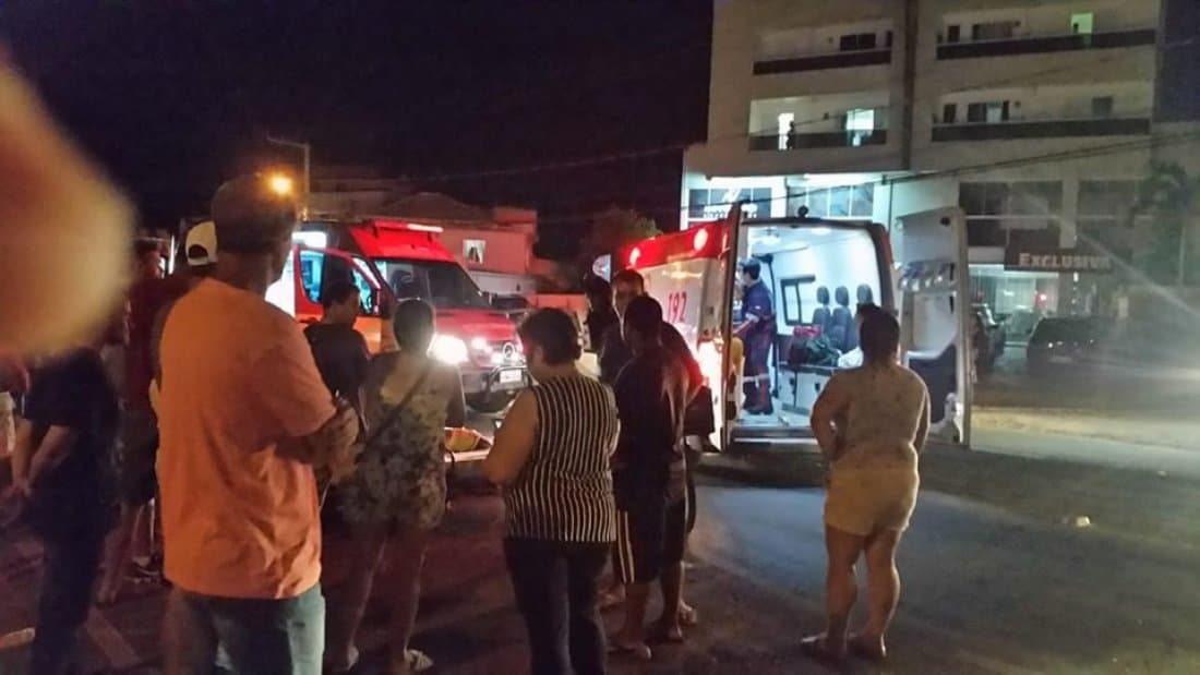 Motociclista embriagado atropela mãe e filho em faixa de pedestre, no São Martinho