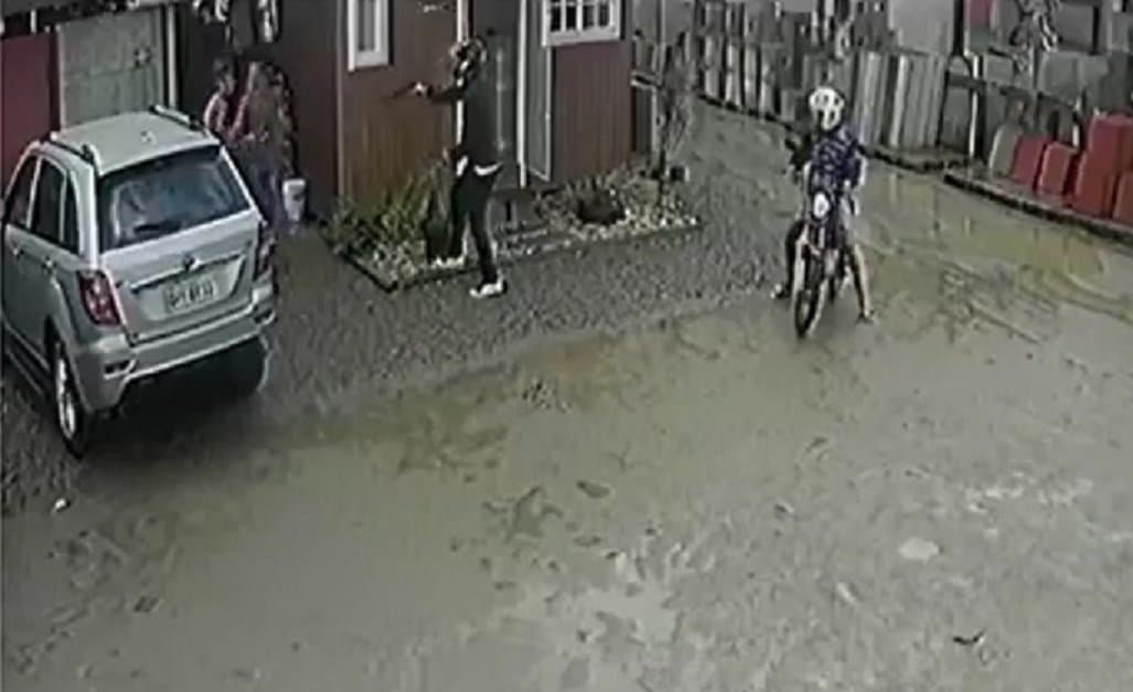 Dupla armada assalta empresa no Santo Antônio de Pádua