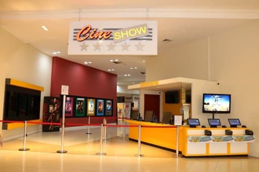 Em Tubarão, novo decreto libera cinema e casas noturnas