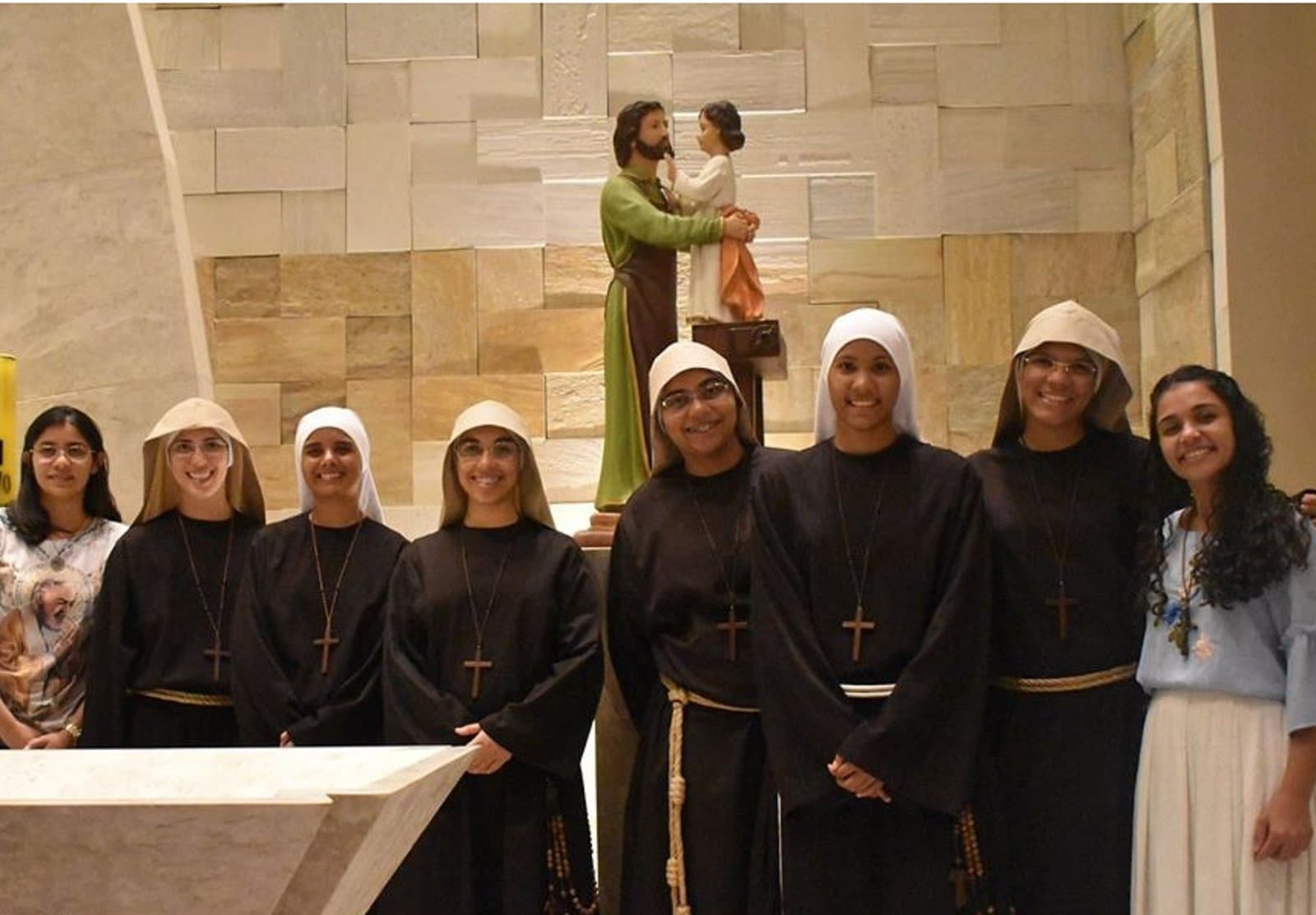 Religiosas se unem para atender moradores de rua, que ficam ainda mais vulneráveis durante pandemia