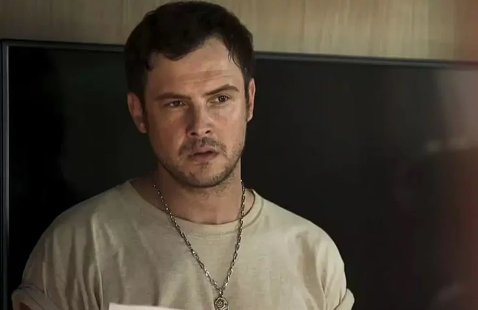 “Um dos melhores para se trabalhar”, afirma Carrasco  sobre Sergio Guizé