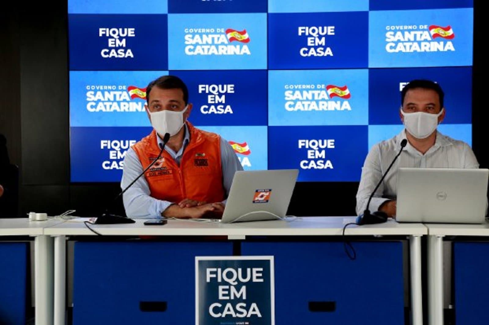 Governo de SC libera reabertura de shoppings, restaurantes, academias e igrejas