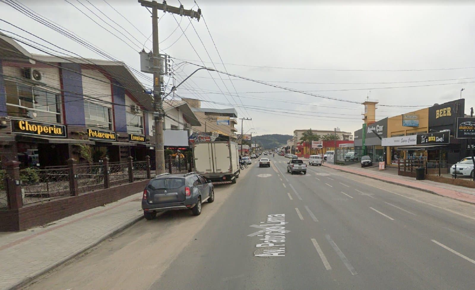 Estabelecimentos são notificados por aglomeração de pessoas