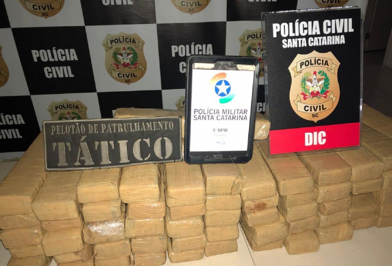 Dupla é presa com quase 50 kg de maconha durante operação "Skadi"