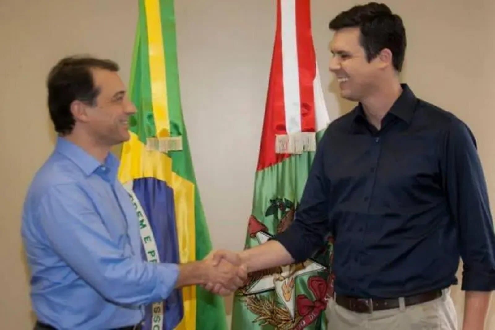 Após governador sugerir cerceamento à imprensa, secretário de Comunicação vai à rede social defender o oposto