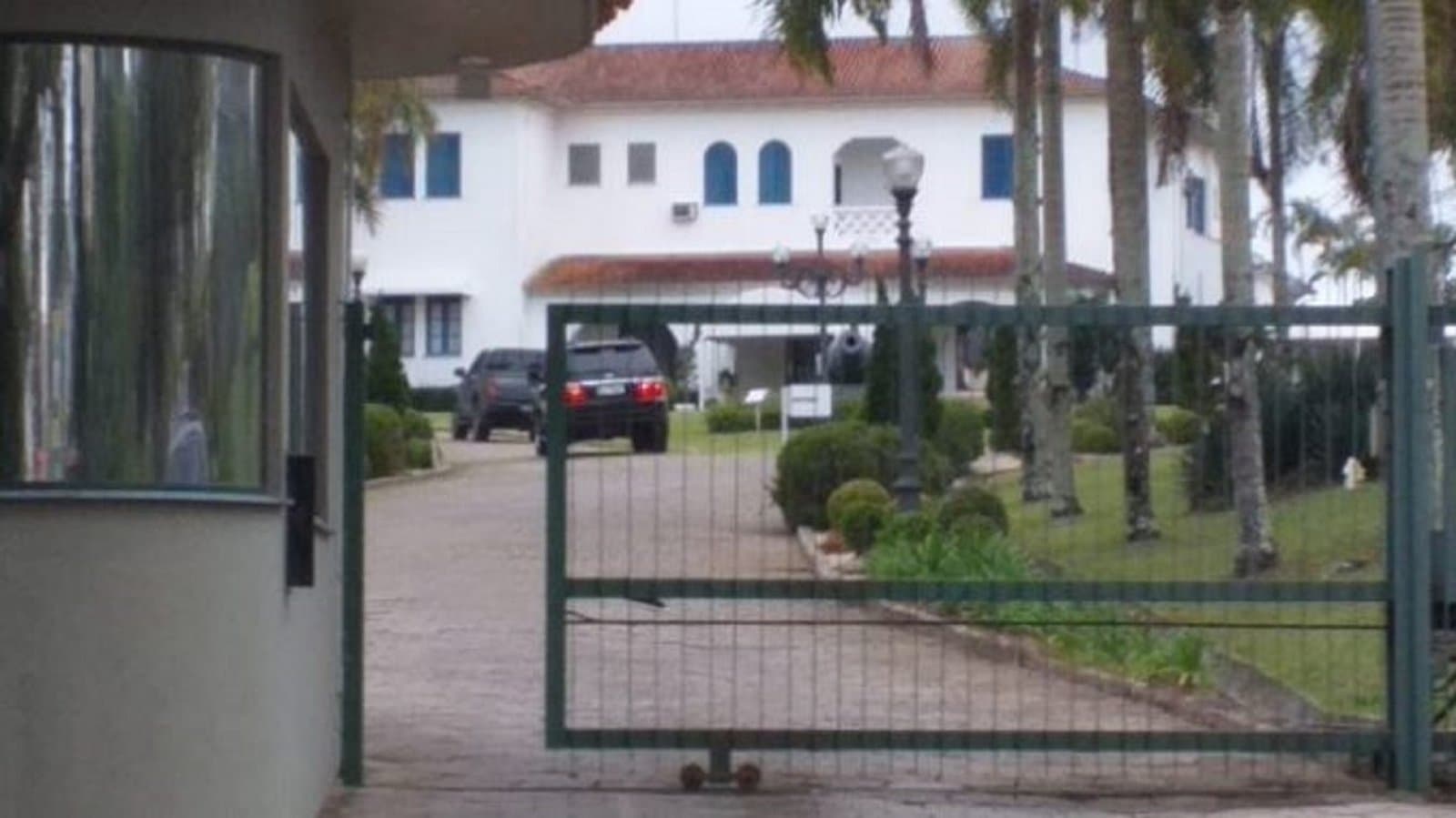 Caso dos respiradores: Polícia Federal faz buscas na casa oficial do governador de SC