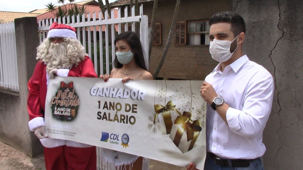 Moradora do bairro Recife ganha um ano de salário, no "Natal Premiado" da CDL