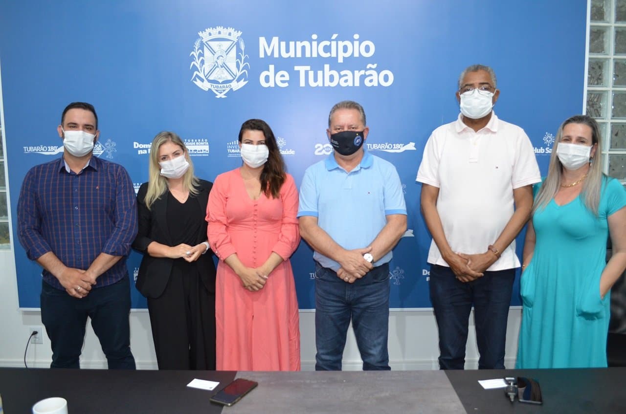 Criação de escola para surdos é discutida em Tubarão