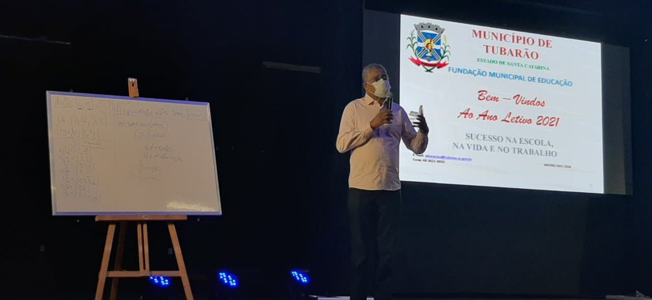 Treinamento prepara educadores para o retorno às aulas