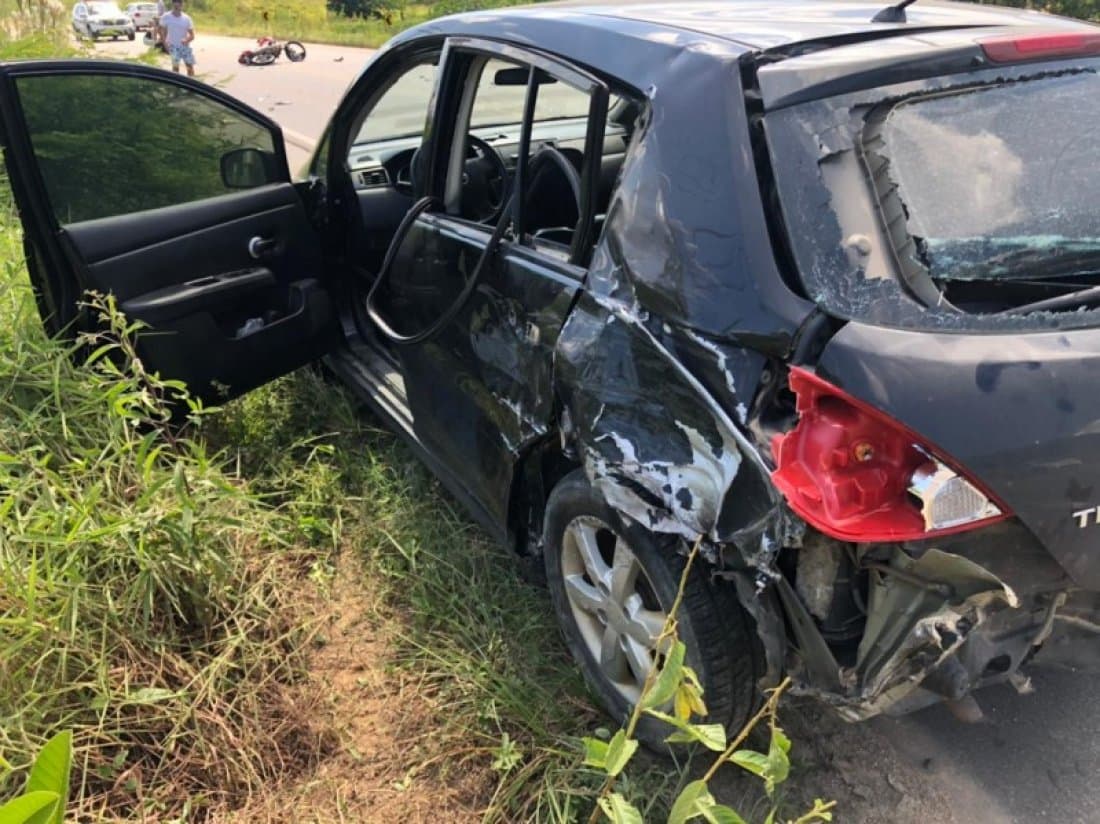 Acidente deixa mulher gravemente ferida