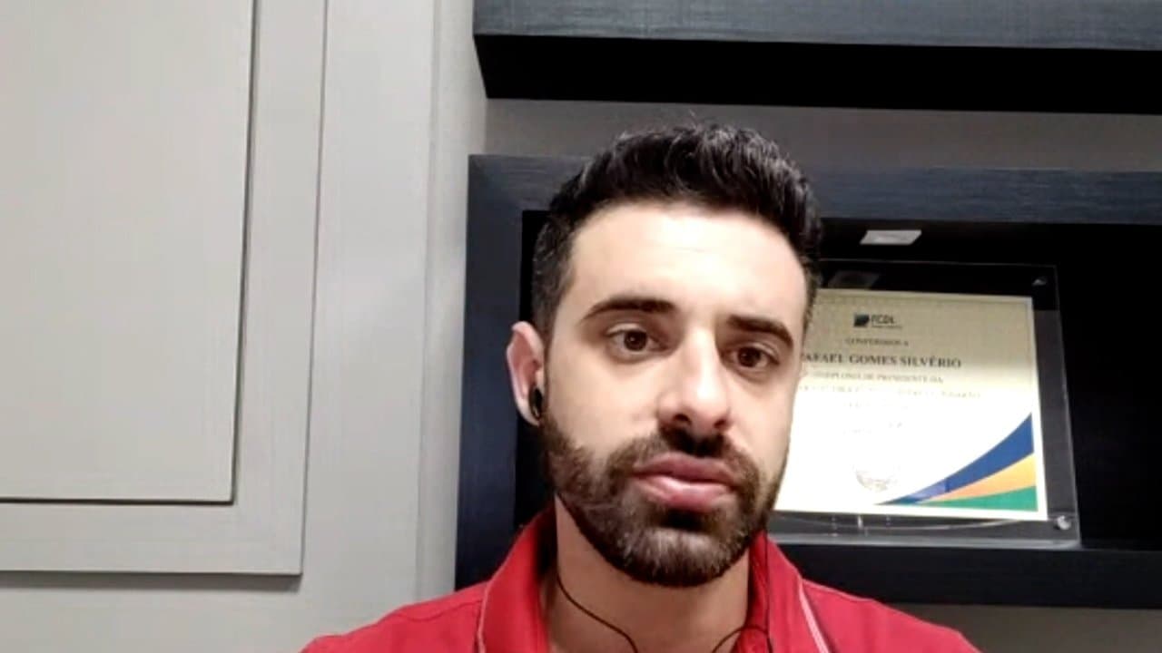 Rafael Silvério: comércio de Tubarão oferece descontos no "Liquida Verão"