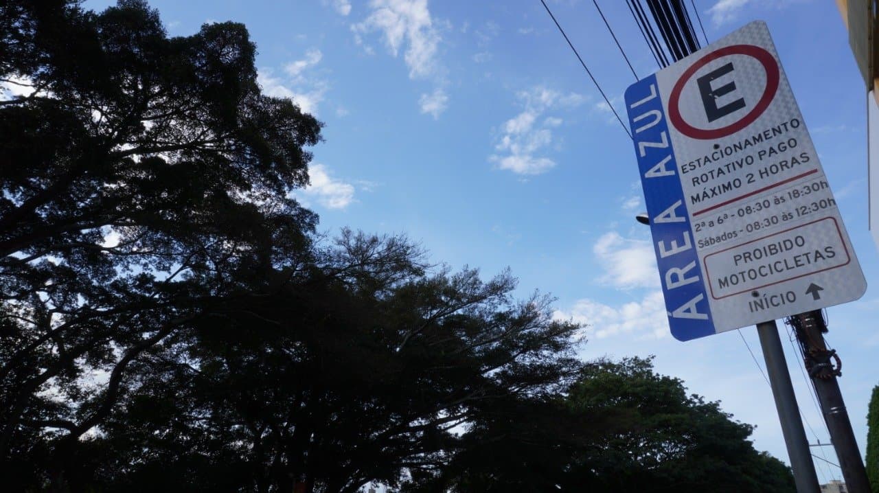 Apae esclarece questionamentos ligados ao estacionamento rotativo de Tubarão