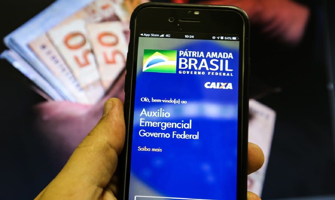 Caixa começa a pagar quarta parcela do auxílio emergencial neste sábado (17)