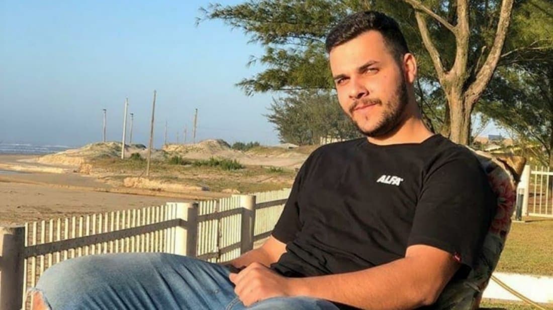 Jovem de 23 anos morre com tiro na cabeça, em Pedras Grandes