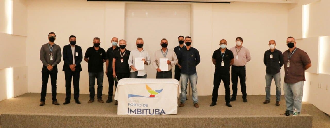 Assinado arrendamento transitório do Terminal de Granel Líquido do Porto de Imbituba