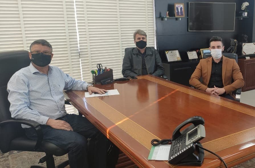 Adiamento do Bloco X é tema de reunião entre gestores da CDL de Tubarão e FCDL