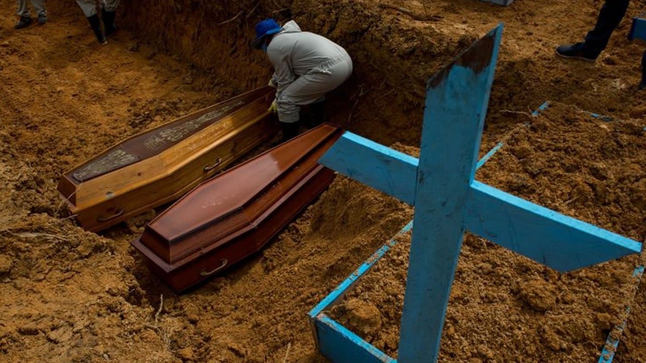 Brasil atinge a marca de 500 mil mortes por Covid-19