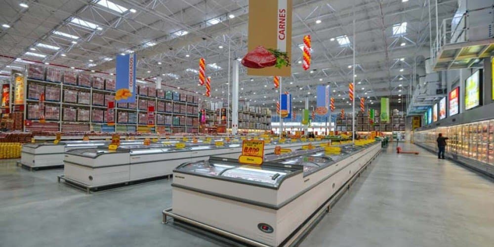 Homem furta carne de supermercado e consegue fugir