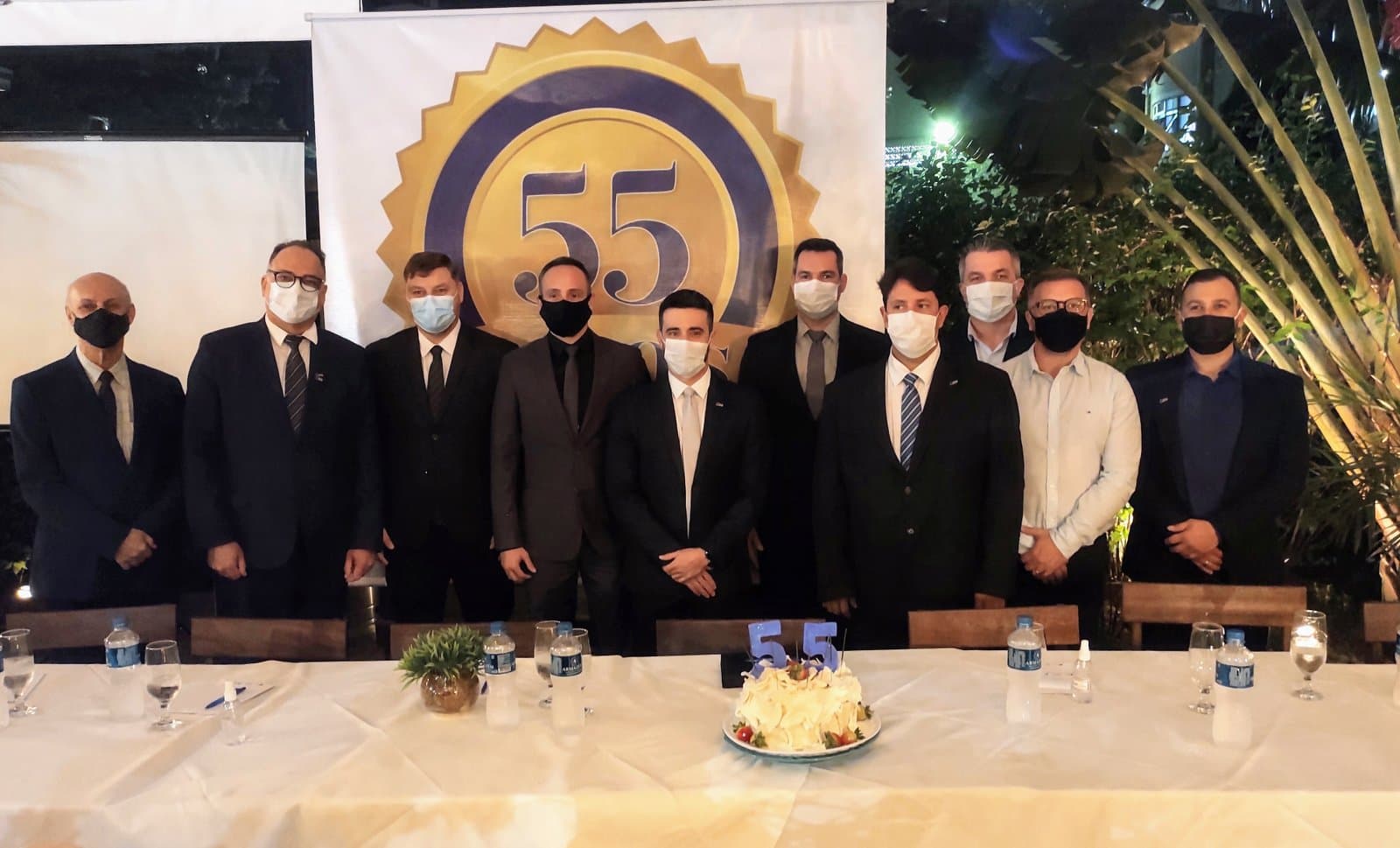 Anúncio de novidades e convênio para o Natal Luz marcam aniversário da CDL Tubarão