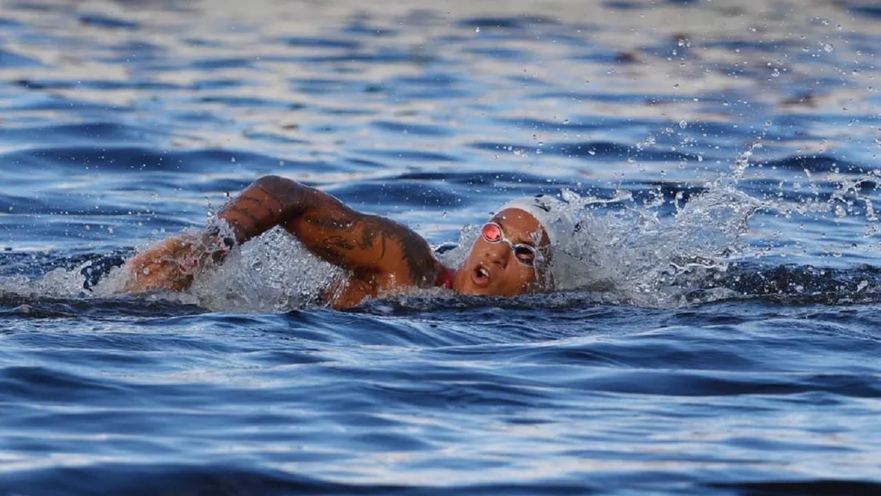 🥇 OLIMPÍADA: Ana Marcela dispara no fim e ganha a medalha de ouro na maratona aquática