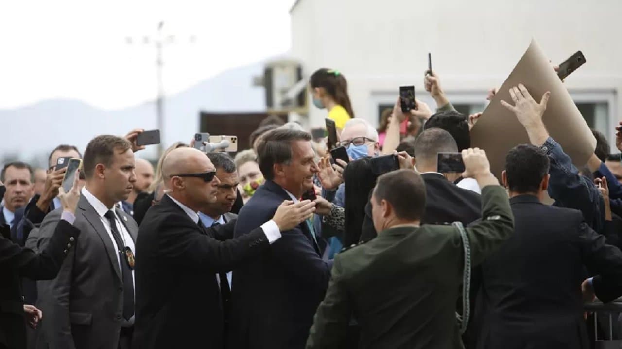 Visita de Bolsonaro a Joinville tem críticas ao STF, homenagem e jantar com empresários