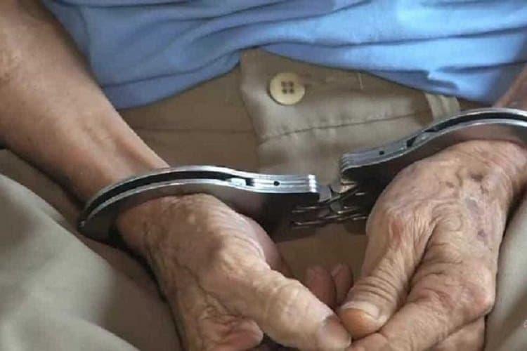 Idoso de 79 é preso acusado de assassinato
