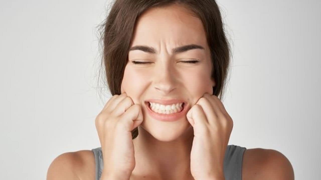 A ansiedade pode destruir seu Sorriso!