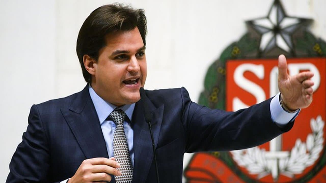 Deputado paulista extremista terá que enfrentar a justiça