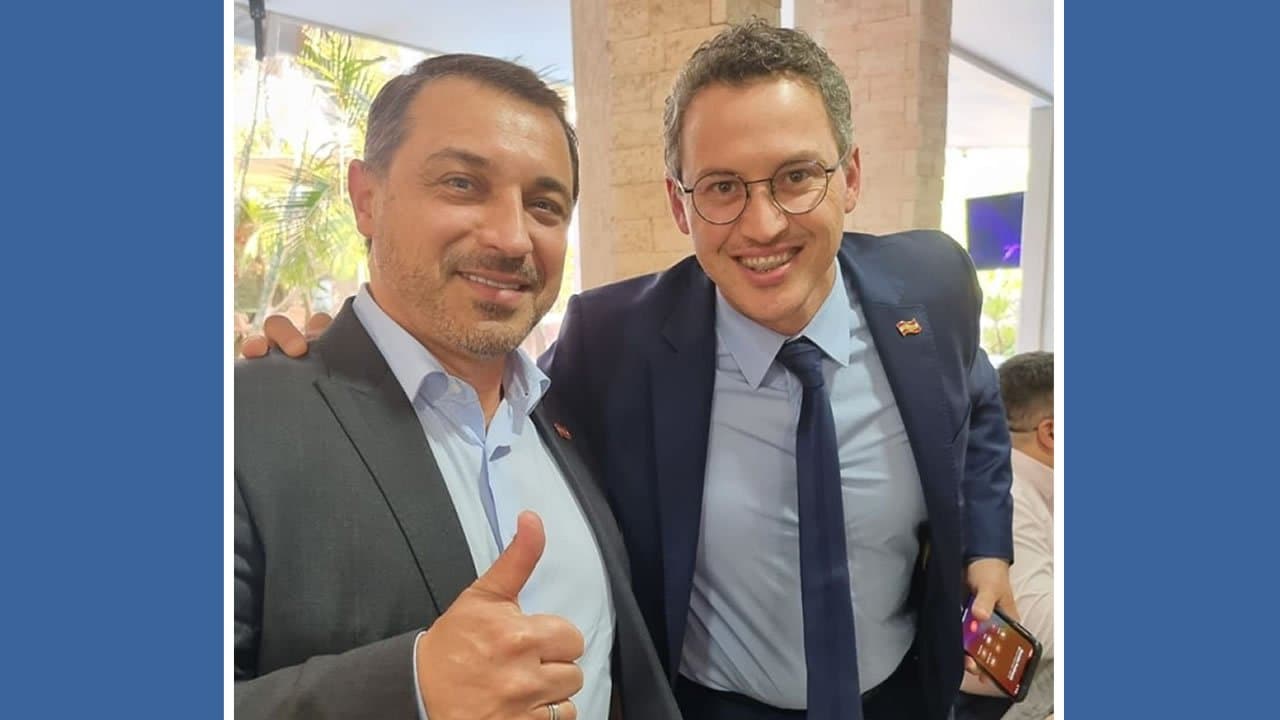 PRIMEIRA MÃO - Lucas Esmeraldino debaixo das asas do governador