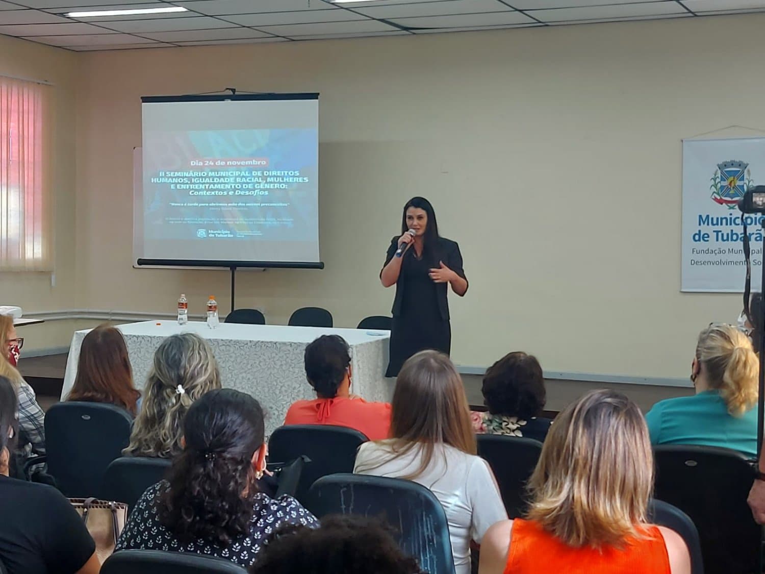 Violência contra mulheres é tema de palestras em Tubarão