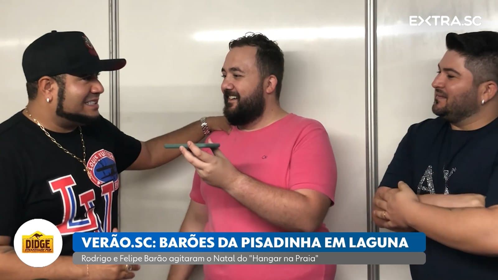 Os Barões da Pisadinha agitam o Natal em Laguna e conversam com o EXTRA.SC; assista!