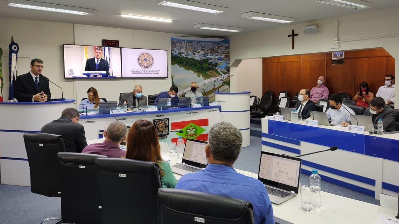 Câmara de Tubarão aprova reforma administrativa proposta pelo Poder Executivo
