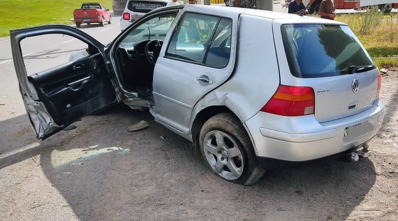 Idoso fica gravemente ferido em acidente de motocicleta