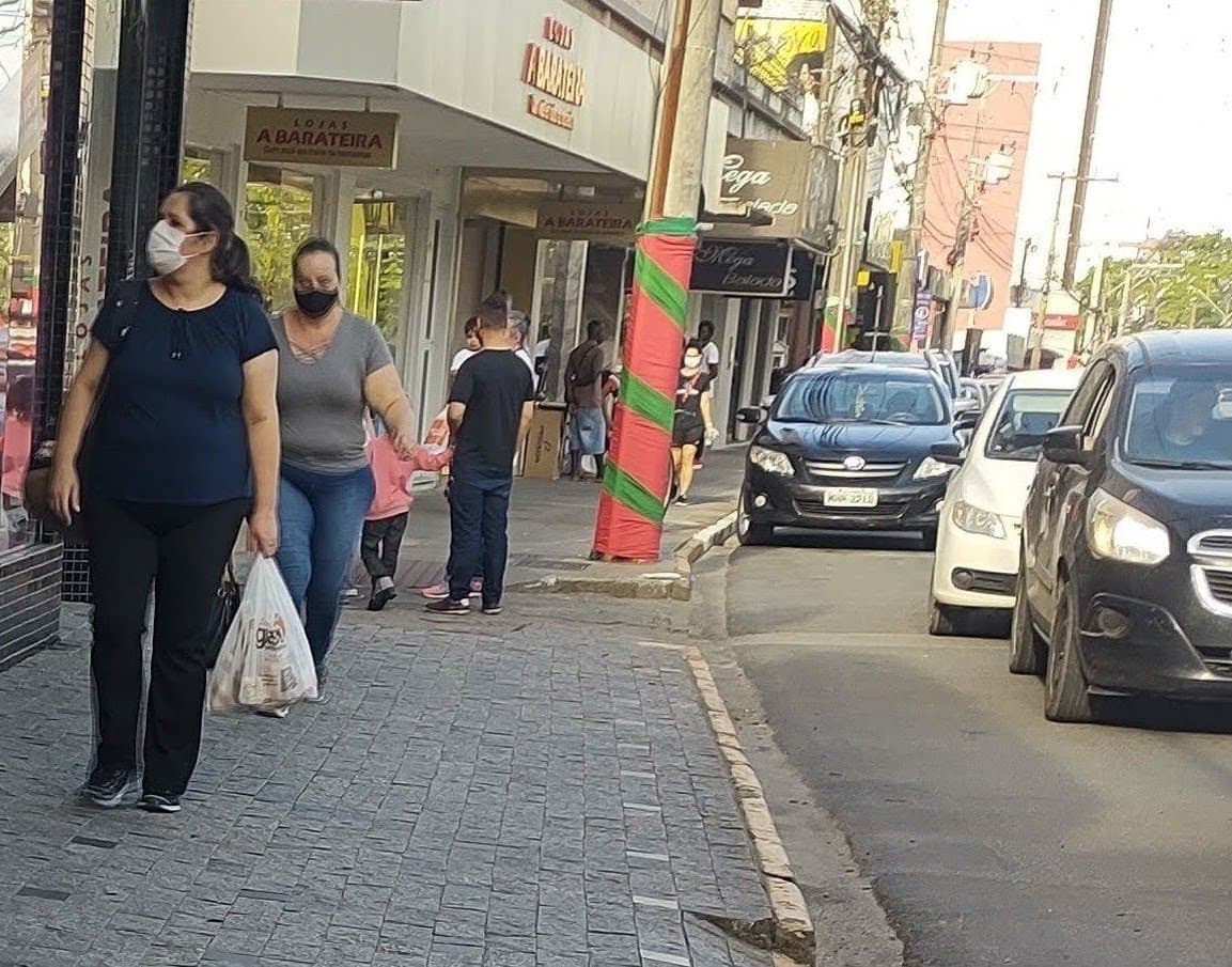 Abertura do comércio na segunda e terça de Carnaval será facultativa em Tubarão